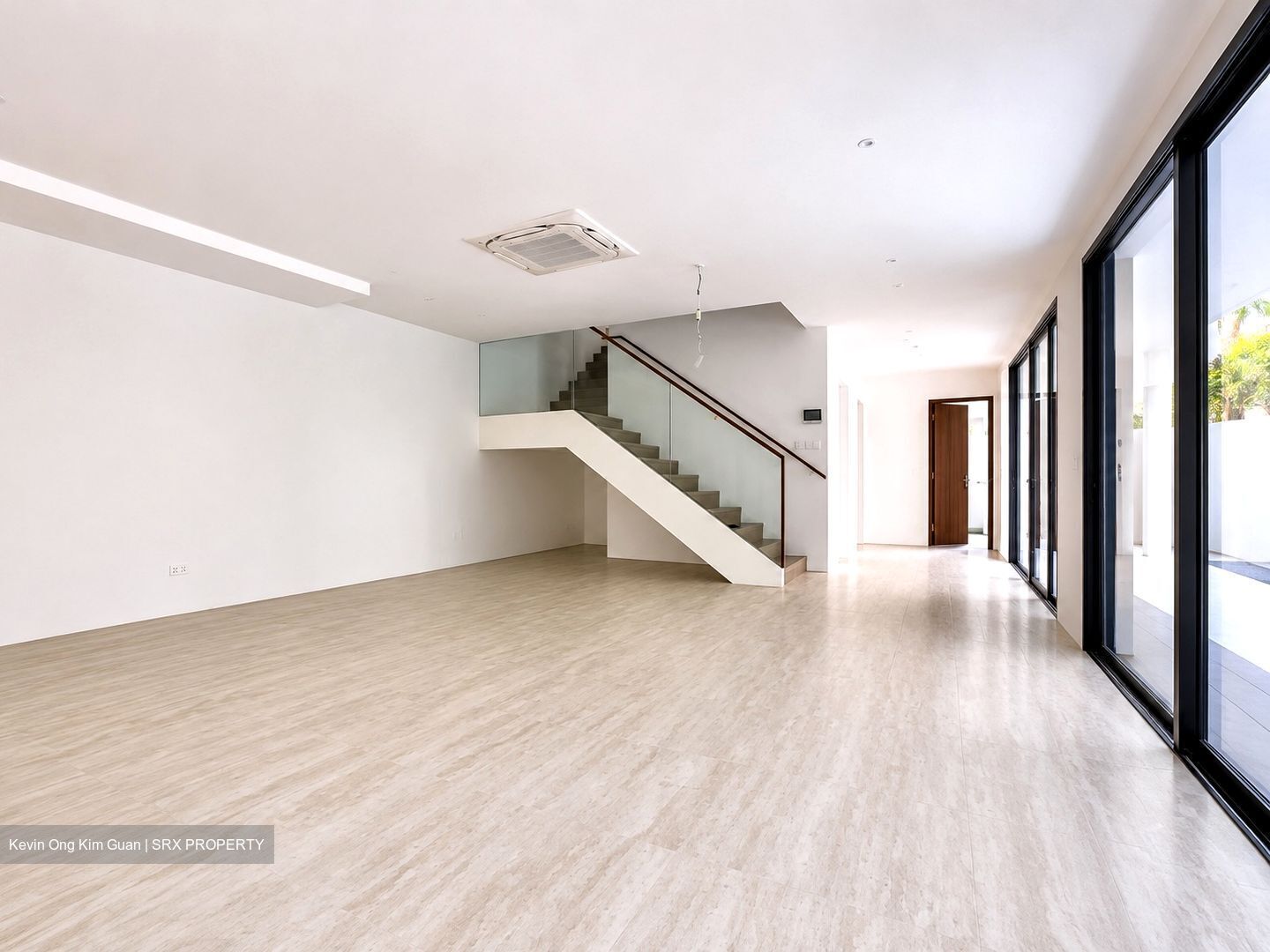 Grove Avenue (D10), Semi-Detached #555078921